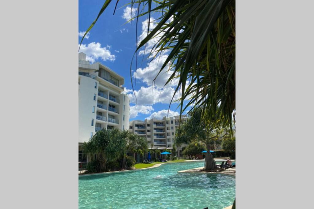 Ocean Bliss - Top Floor Beachfront Studio With Amazing Views ! Marcoola Exterior photo