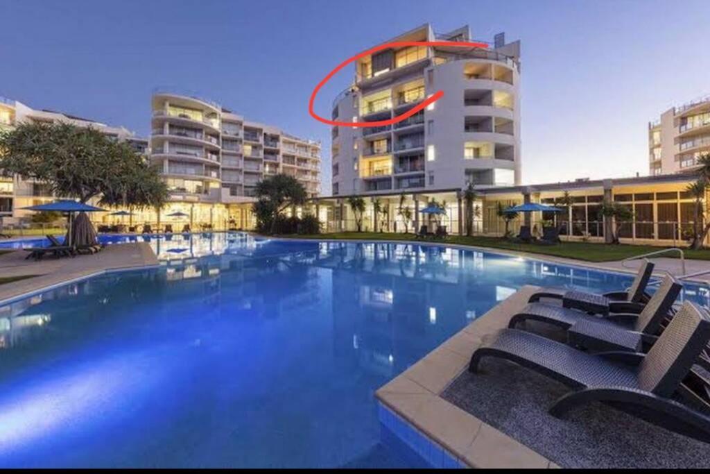 Ocean Bliss - Top Floor Beachfront Studio With Amazing Views ! Marcoola Exterior photo