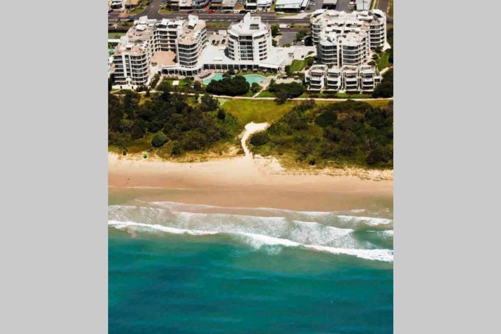 Ocean Bliss - Top Floor Beachfront Studio With Amazing Views ! Marcoola Exterior photo